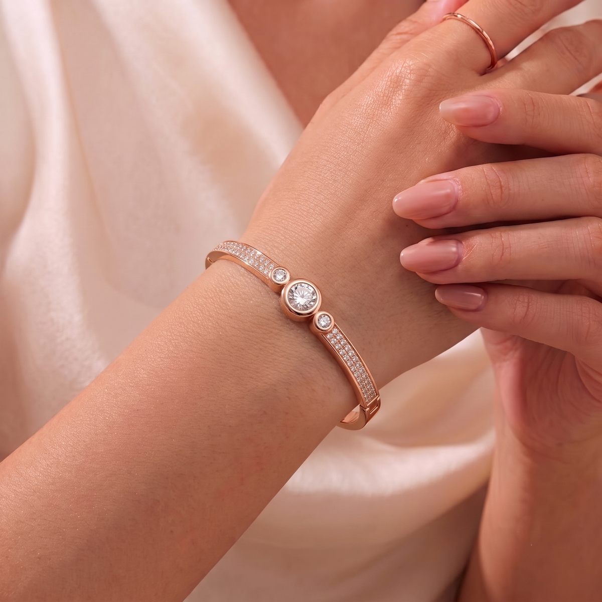 Rose Gold Sparkling Halo Bracelet