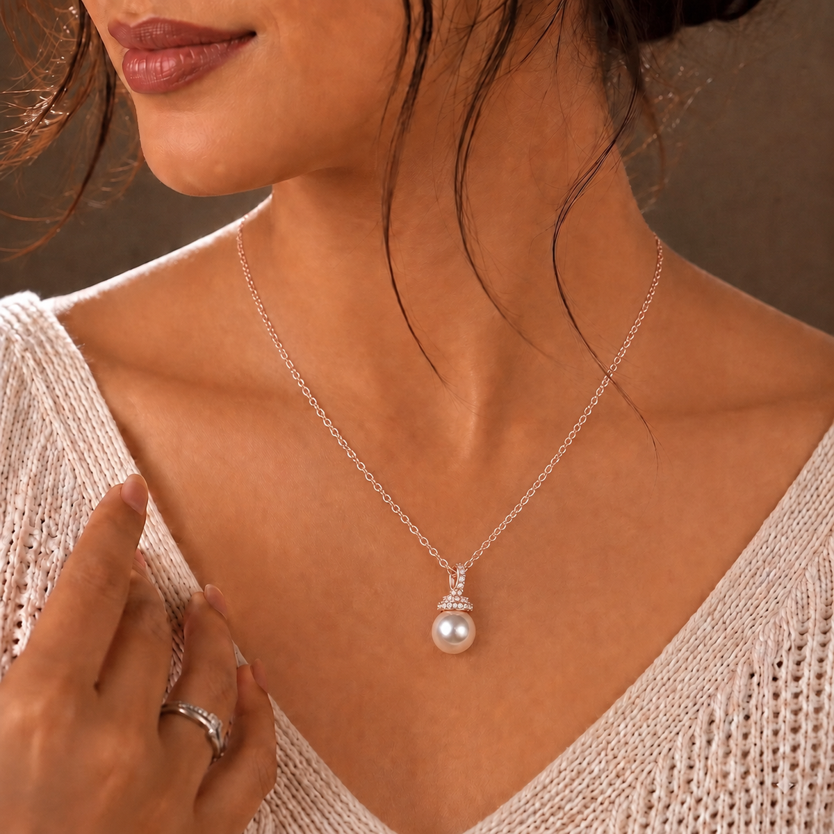 Rose Gold-Plated Classic Pearl  Pendant